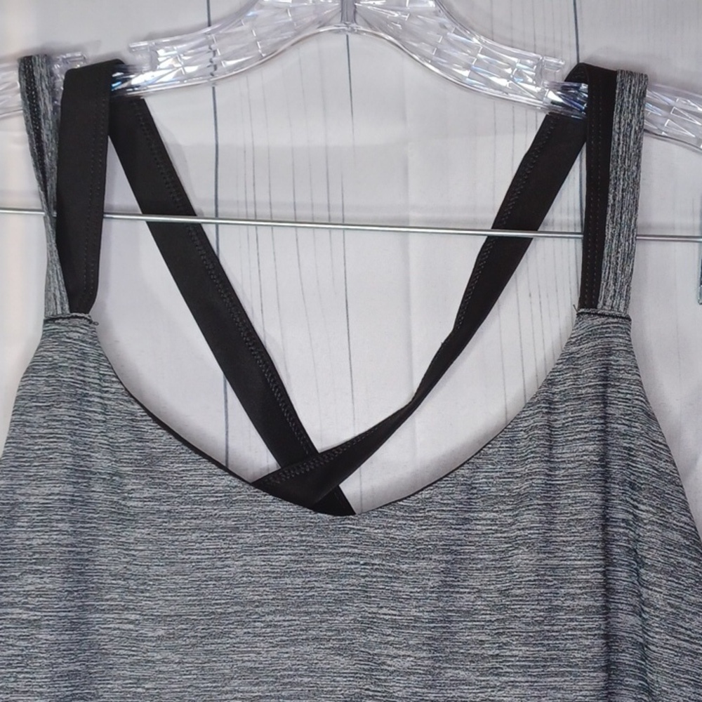 Danskin tank top NWT - Picture 4 of 8
